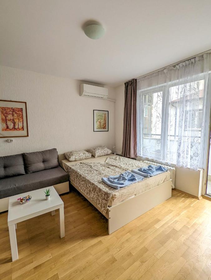Top Center Relax, Ndk & Vitoshka Str, Free Secured Parking Sofia Bagian luar foto
