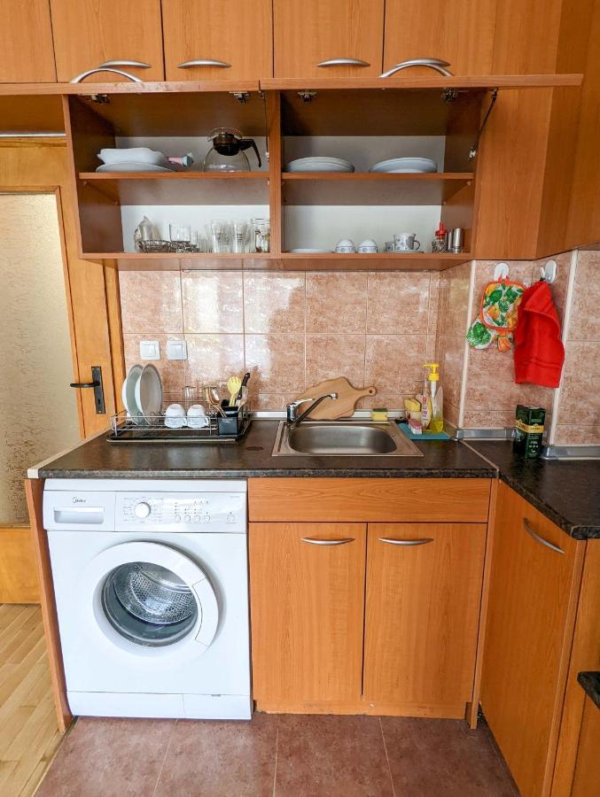 Top Center Relax, Ndk & Vitoshka Str, Free Secured Parking Sofia Bagian luar foto